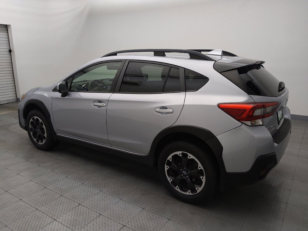 Used 2021 Subaru Crosstrek 2.0i Premium w/ Moonroof Package image 3