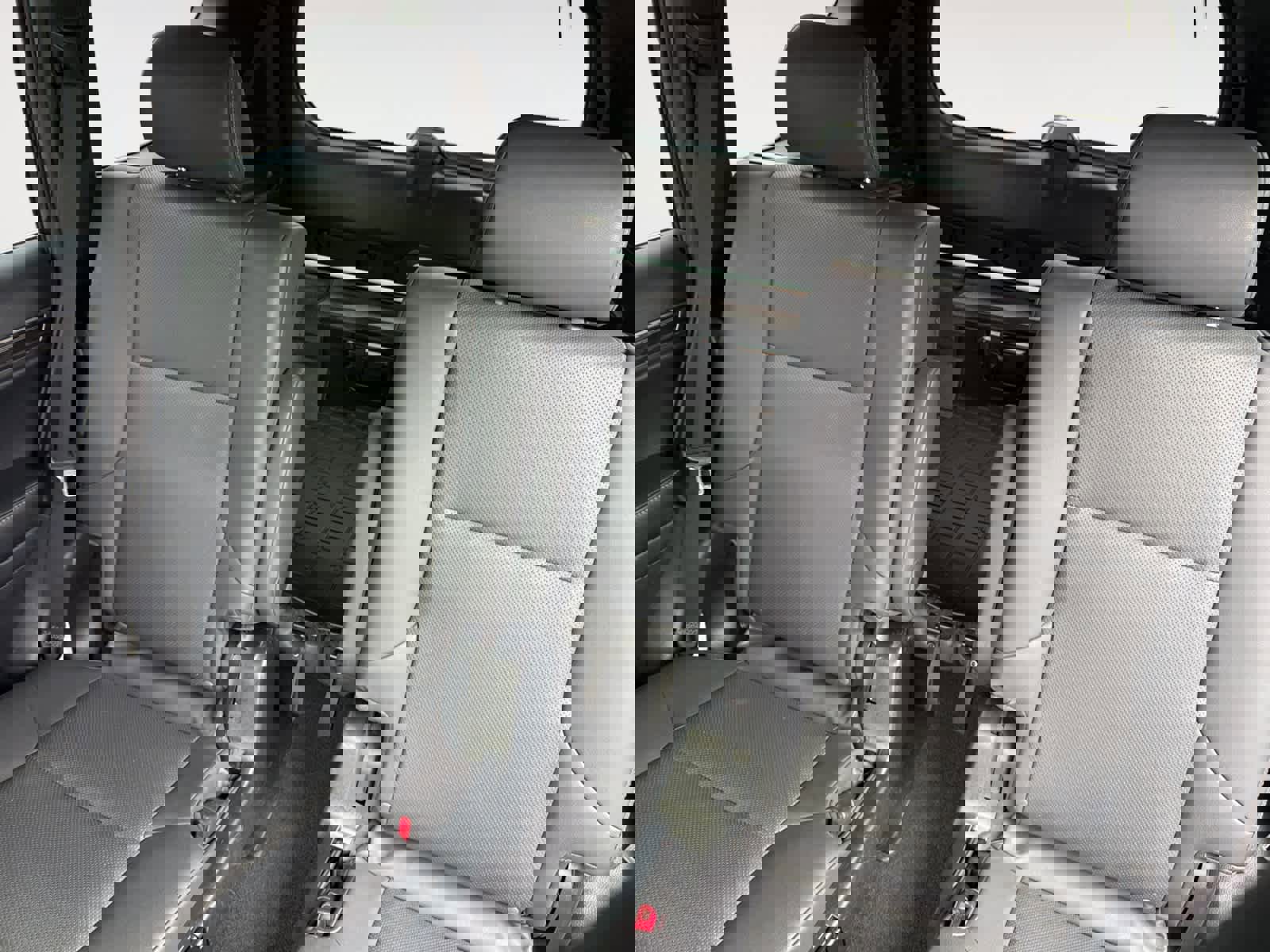 Used 2022 Lexus GX 460 Premium w/ Accessory Package AWD/4WD image 14