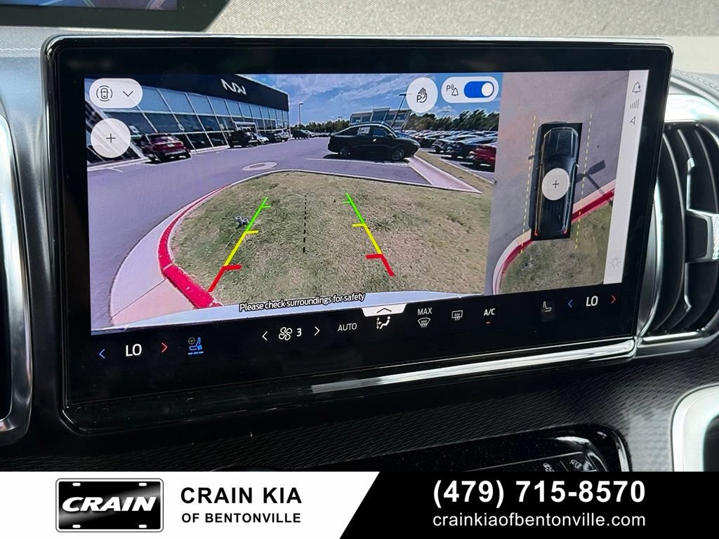 Used 2026 Ford Expedition Platinum w/ Stealth Performance Package AWD/4WD image 17