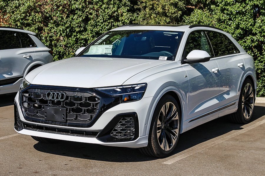 New 2025 Audi Q8 Premium Plus image 3
