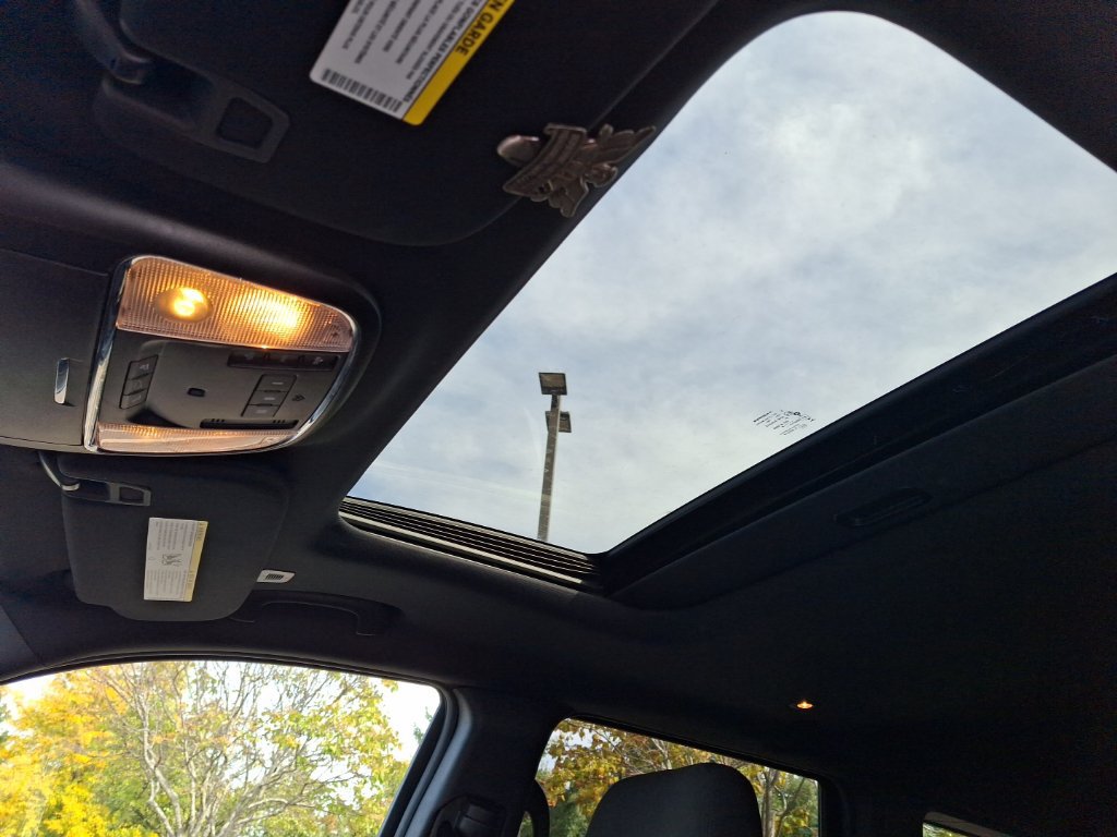 Used 2018 Jeep Grand Cherokee Laredo AWD/4WD image 9