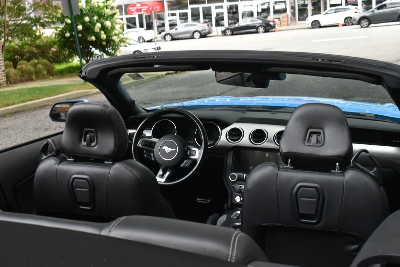 Used 2022 Ford Mustang Premium RWD image 33
