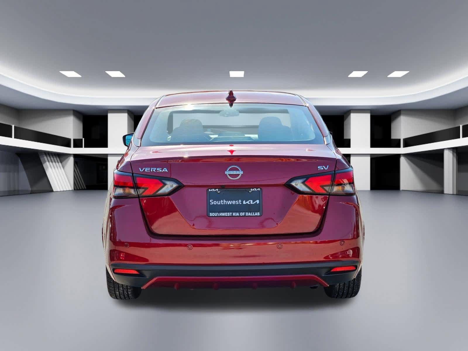 Used 2024 Nissan Versa SV FWD image 5