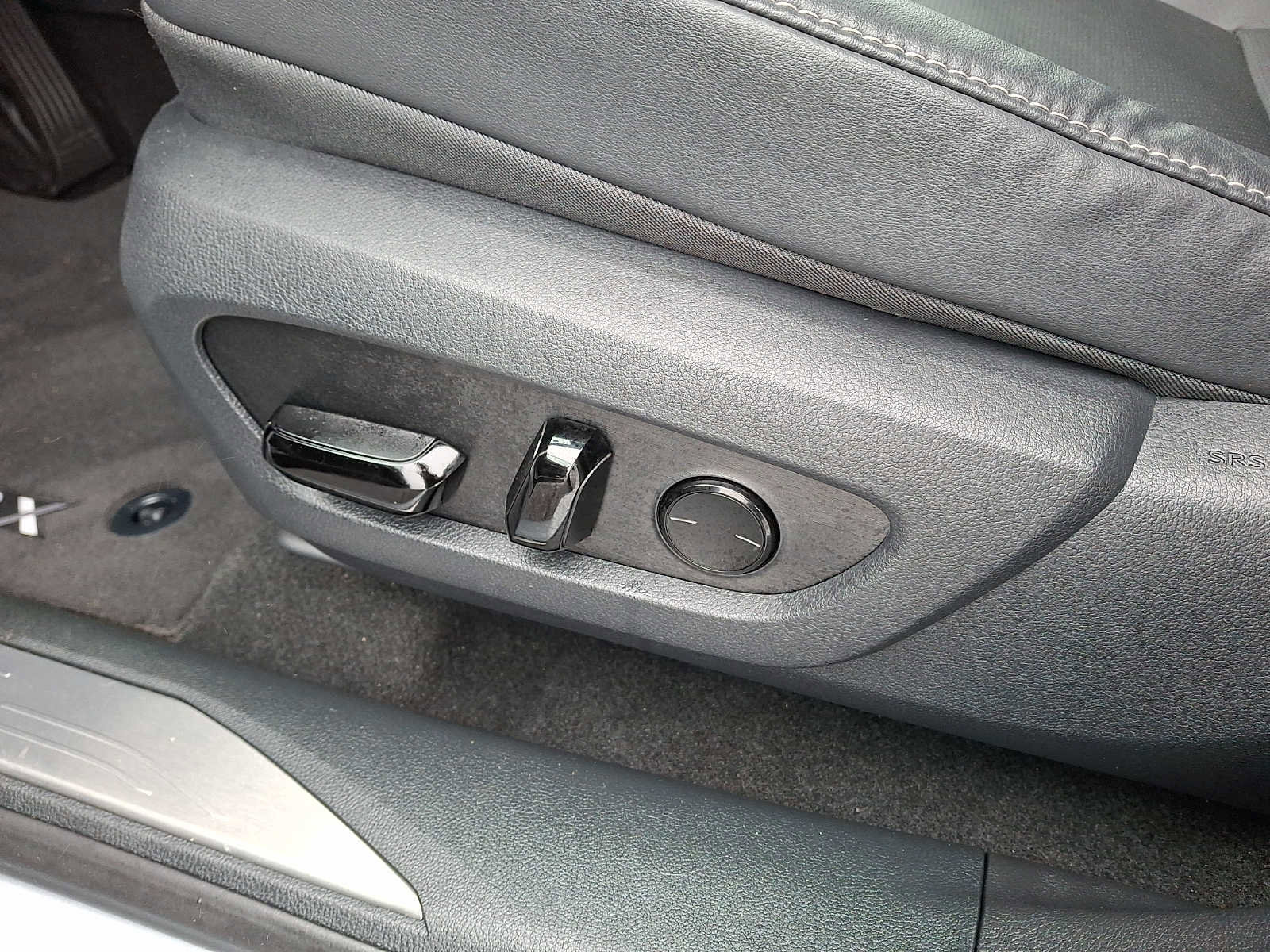 Used 2023 Lexus RX 350 Premium w/ Accessory Package (Z1) image 10