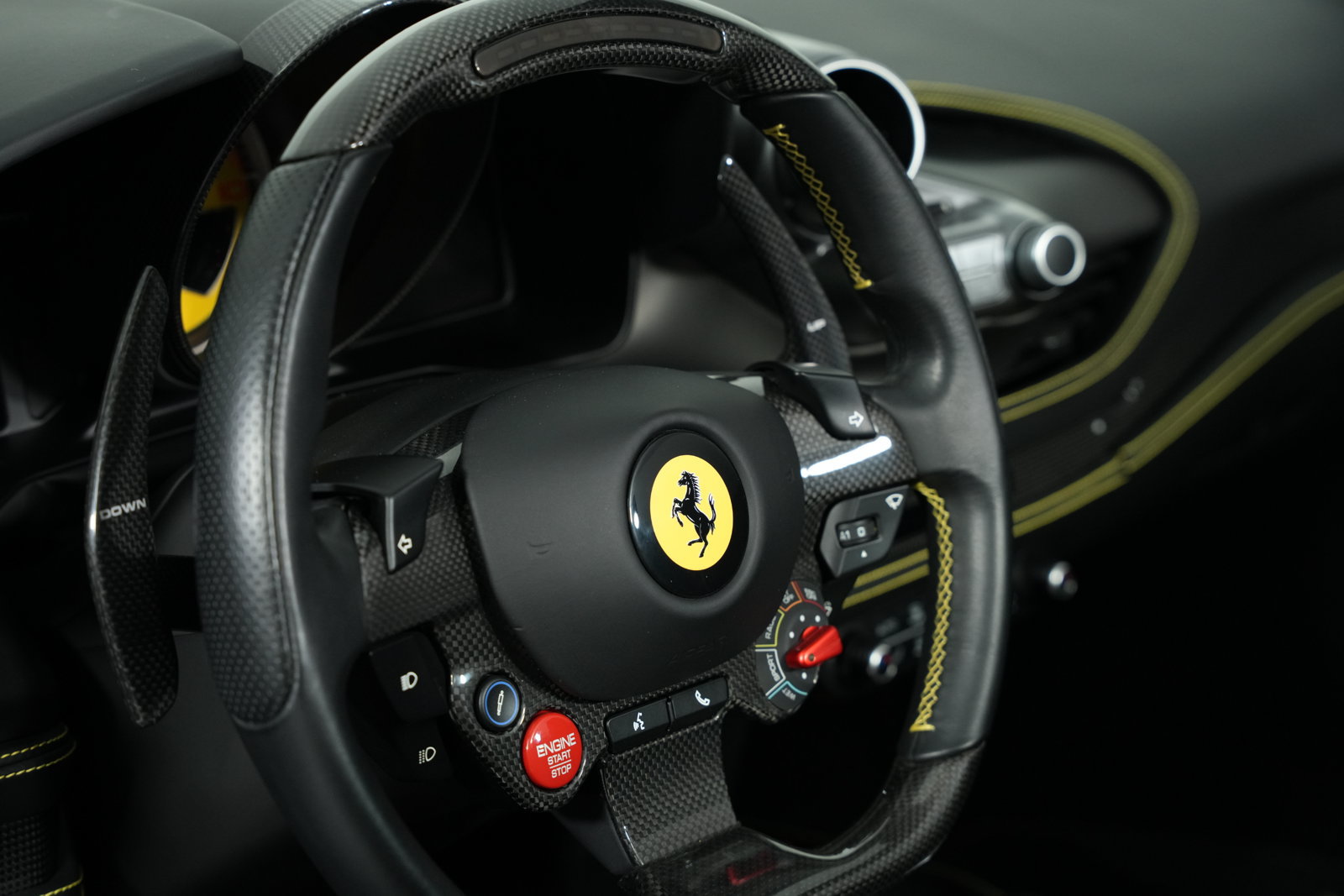 Used 2022 Ferrari F8 Spider RWD image 32