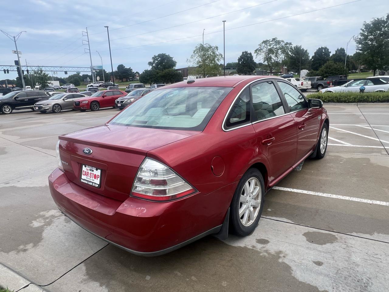 Used 2009 Ford Taurus SE FWD image 5