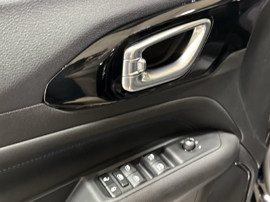 New 2026 Jeep Compass Latitude AWD/4WD image 19