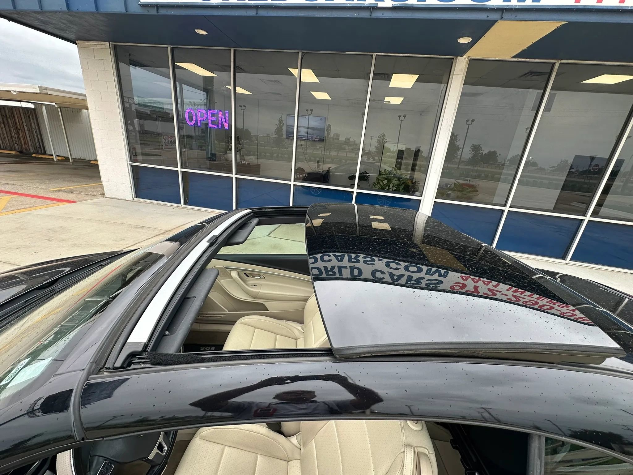 Used 2015 Volkswagen Eos Komfort FWD image 28