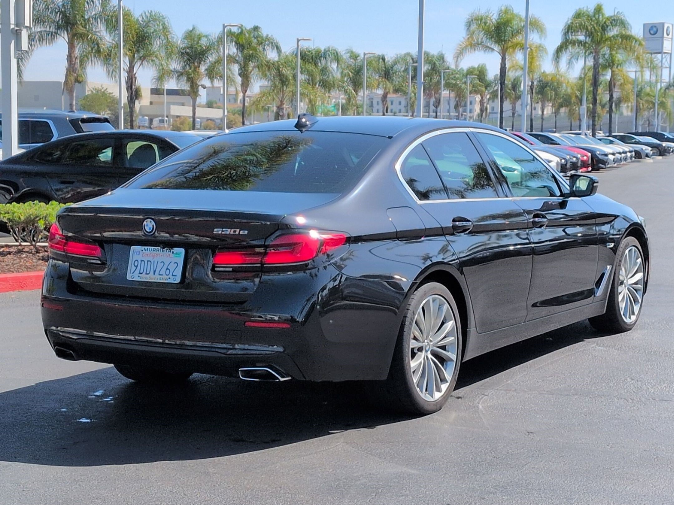 Used 2023 BMW 530e w/ Convenience Package RWD image 10