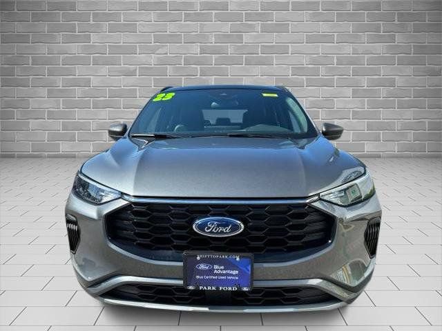 Certified 2023 Ford Escape ST-Line w/ Tech Pack #1 AWD/4WD image 2