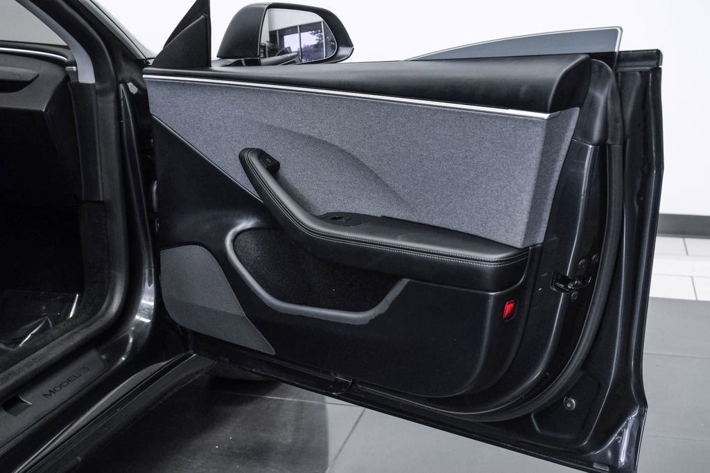 Used 2024 Tesla Model 3 Standard Range RWD image 47
