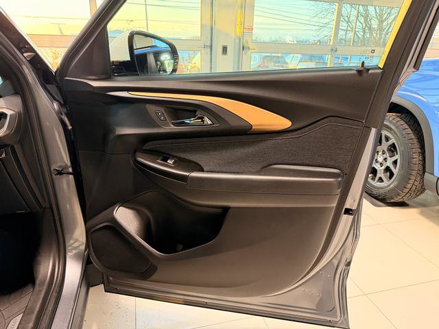 Used 2022 Chevrolet TrailBlazer ACTIV image 25