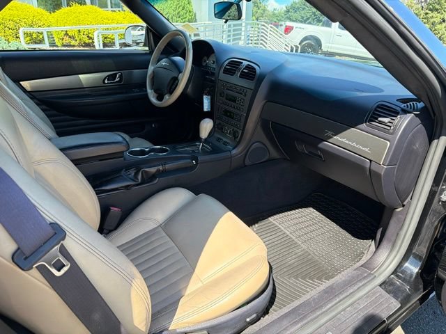 Used 2005 Ford Thunderbird RWD image 10
