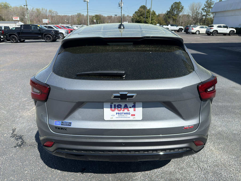 New 2026 Chevrolet Trax RS w/ Sunroof Package image 4