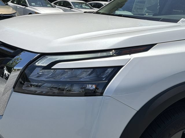 New 2025 Nissan Pathfinder SV FWD image 27