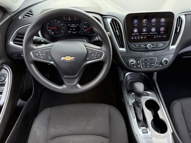 Used 2025 Chevrolet Malibu LT FWD image 14