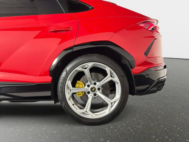 Used 2020 Lamborghini Urus AWD/4WD image 13