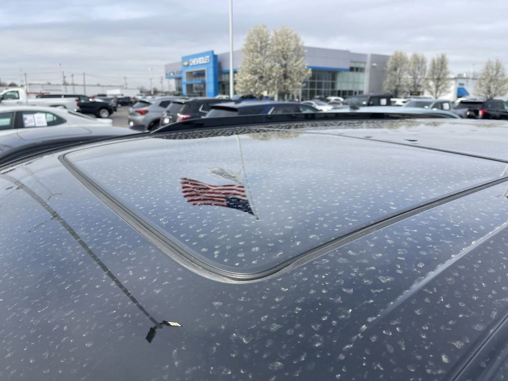 Used 2024 Cadillac XT6 Sport w/ Technology Package image 4