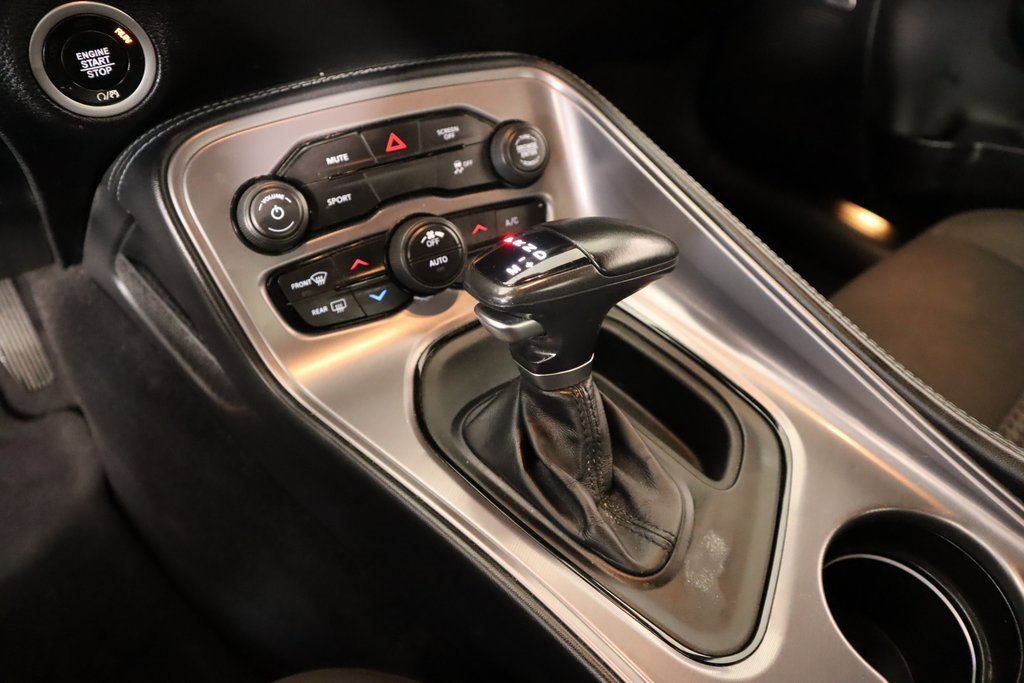 Used 2023 Dodge Challenger SXT image 7