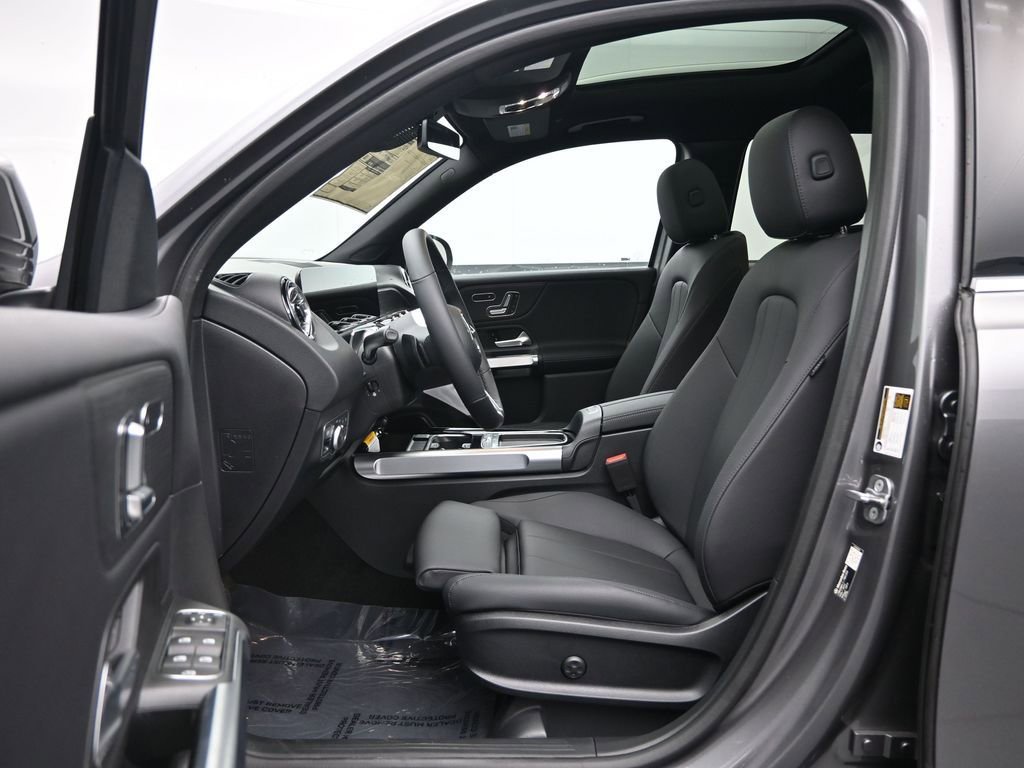 New 2026 Mercedes-Benz GLB 250 4MATIC image 19