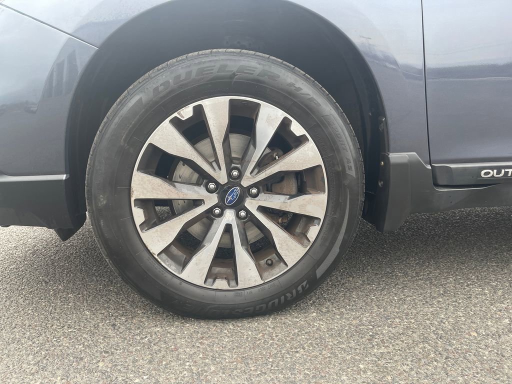 Used 2016 Subaru Outback 2.5i Limited image 12