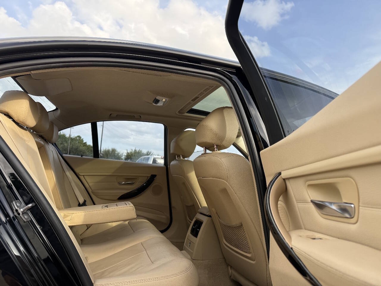 Used 2015 BMW 328d Sedan RWD image 21