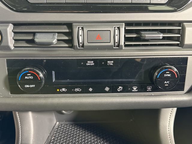 Used 2024 Nissan Pathfinder S AWD/4WD image 29
