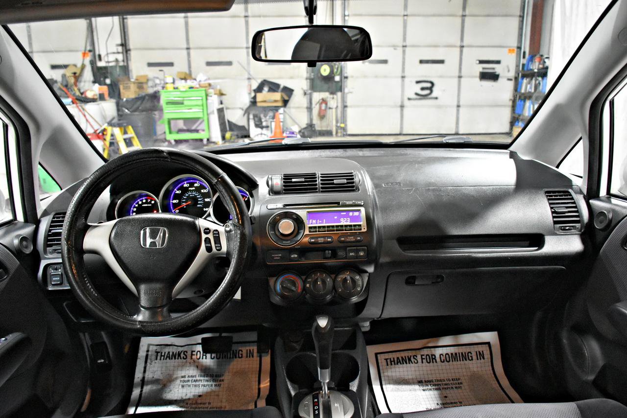 Used 2007 Honda Fit Sport image 35
