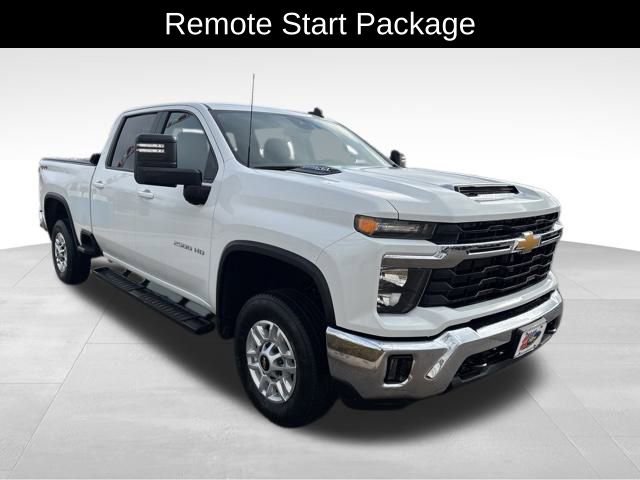 Used 2024 Chevrolet Silverado 2500 LT w/ Convenience Package image 4