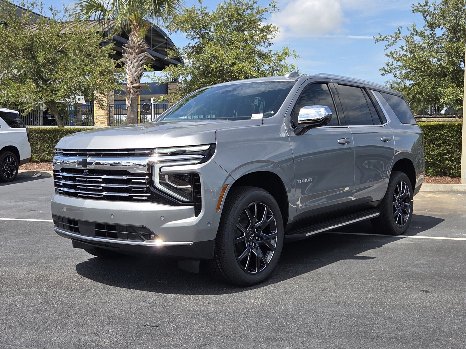 New 2026 Chevrolet Tahoe Premier w/ Sun And Tow Package AWD/4WD image 2