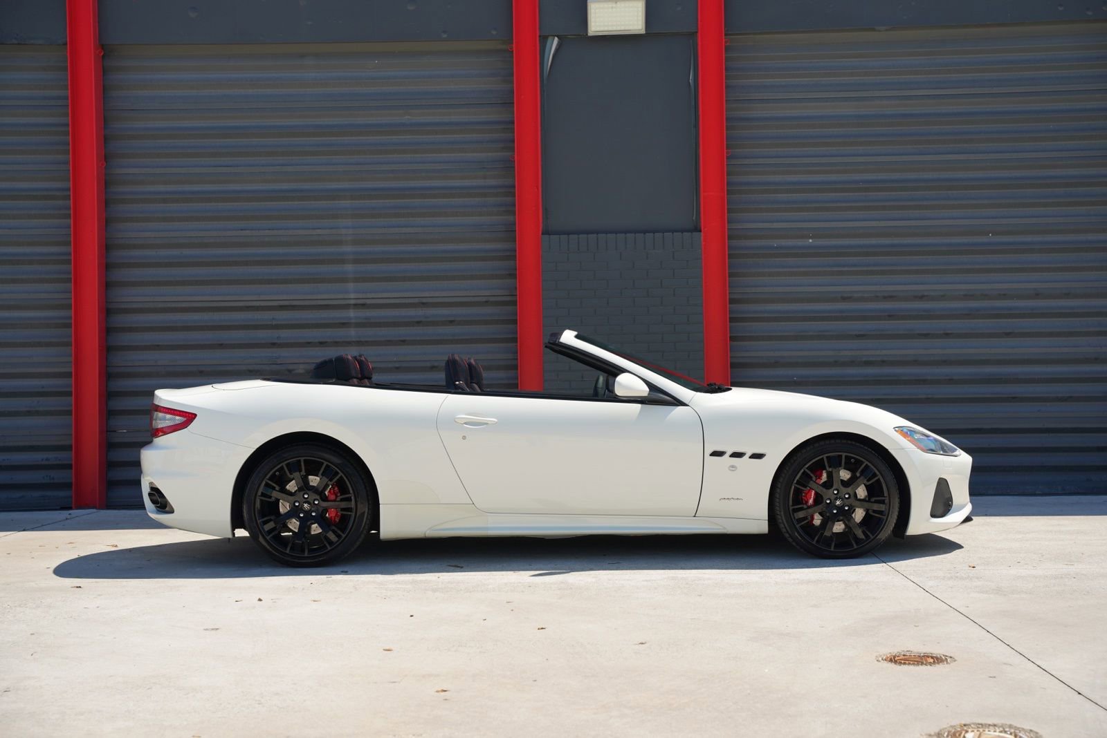 Used 2018 Maserati GranTurismo Sport image 4