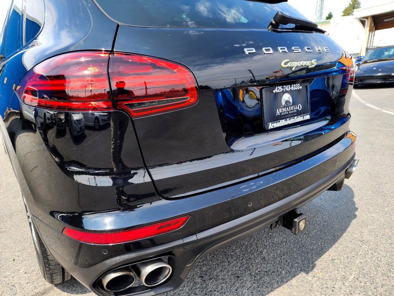 Used 2016 Porsche Cayenne S image 40