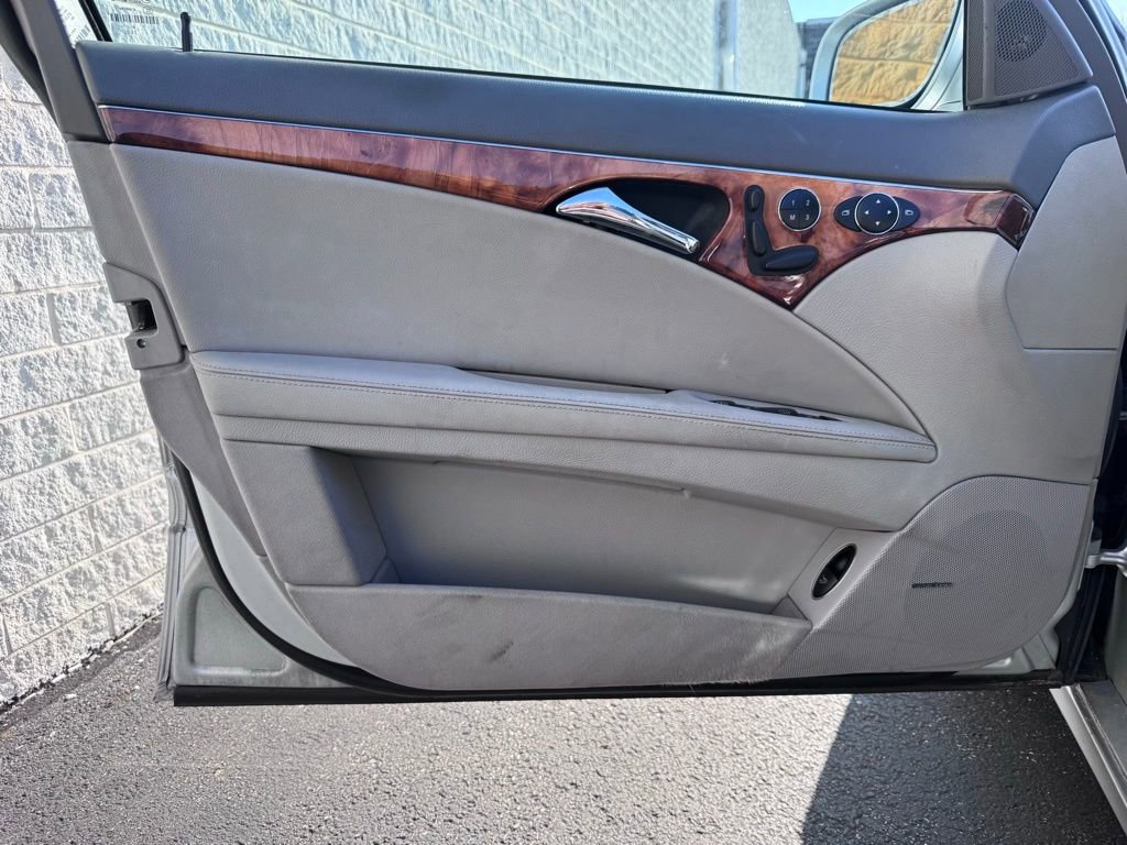 Used 2007 Mercedes-Benz E 320 BlueTEC Sedan image 14