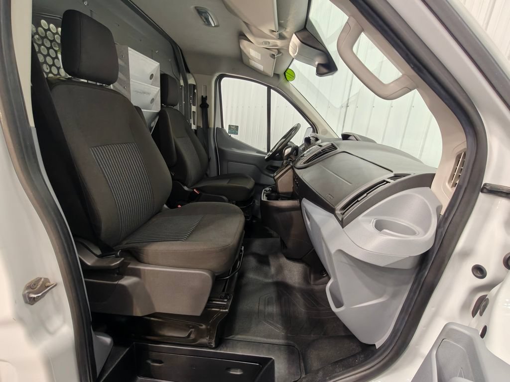 Used 2017 Ford Transit 150 130 Low Roof RWD image 31