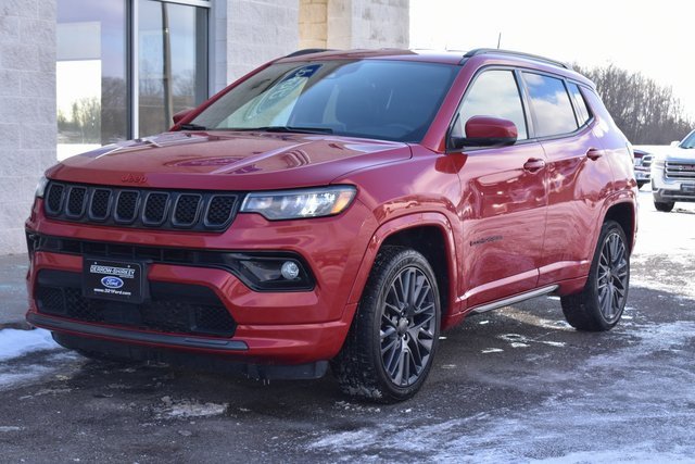 Used 2023 Jeep Compass Limited image 9