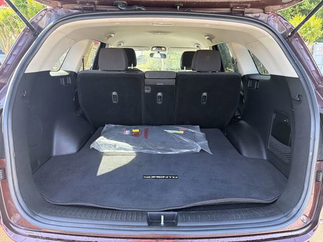 Certified 2017 Kia Sorento LX image 22