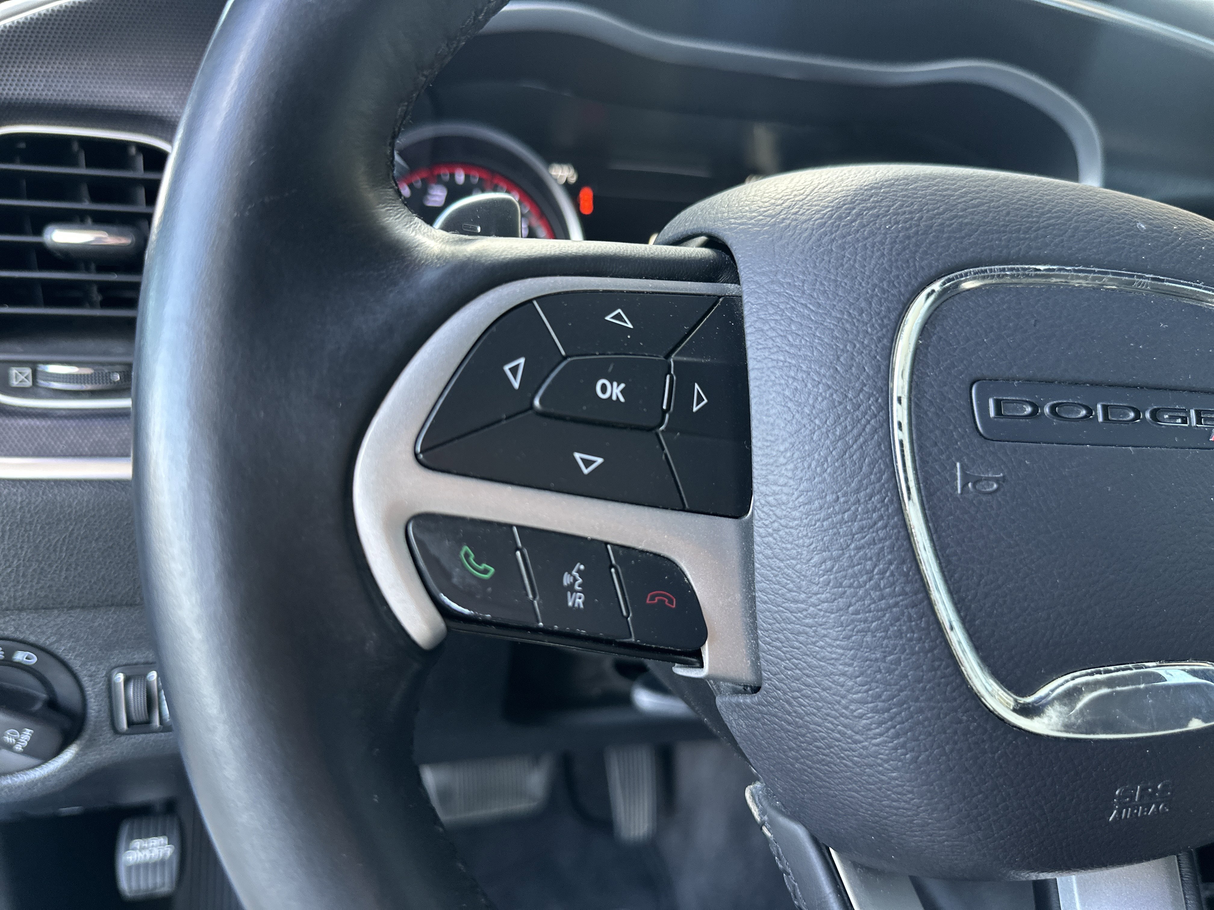 Used 2016 Dodge Charger R/T w/ Navigation & Travel Group RWD image 17