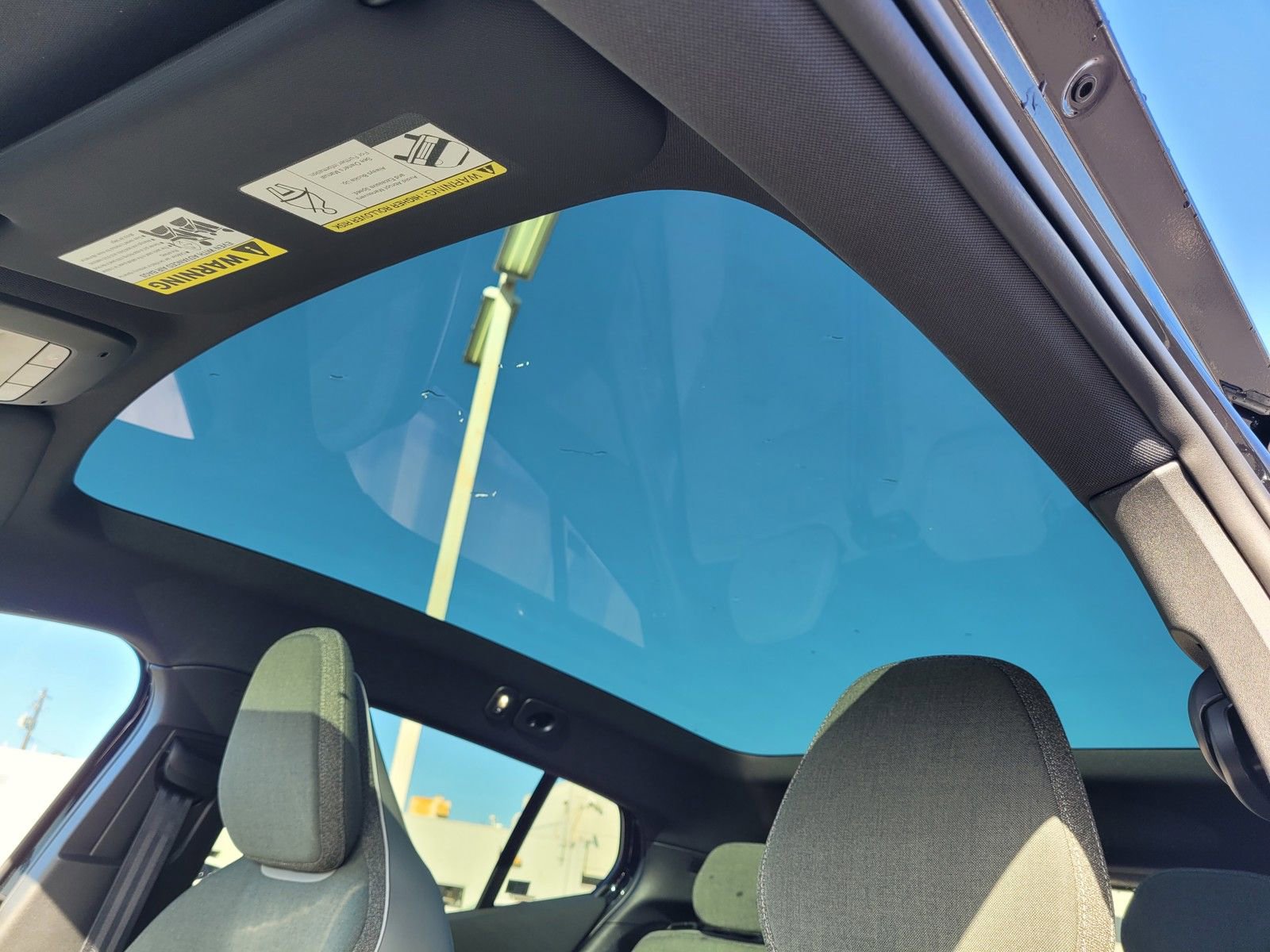 New 2026 Volvo EX30 Plus w/ Protection Package Premier image 20