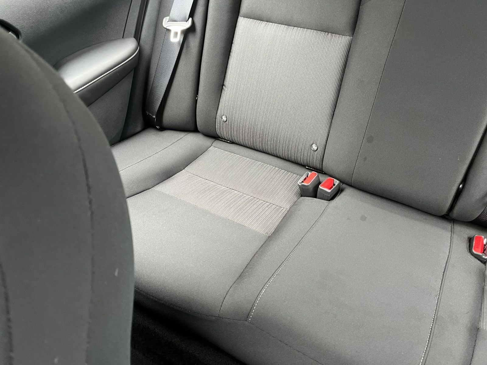 Used 2025 Nissan Sentra SV FWD image 39