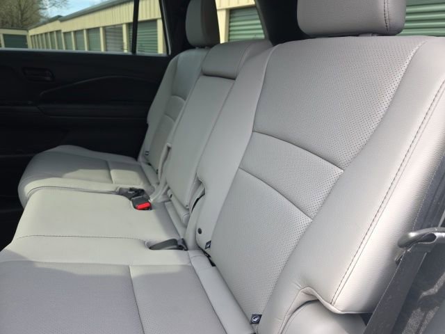 Used 2023 Honda Passport EX-L image 14