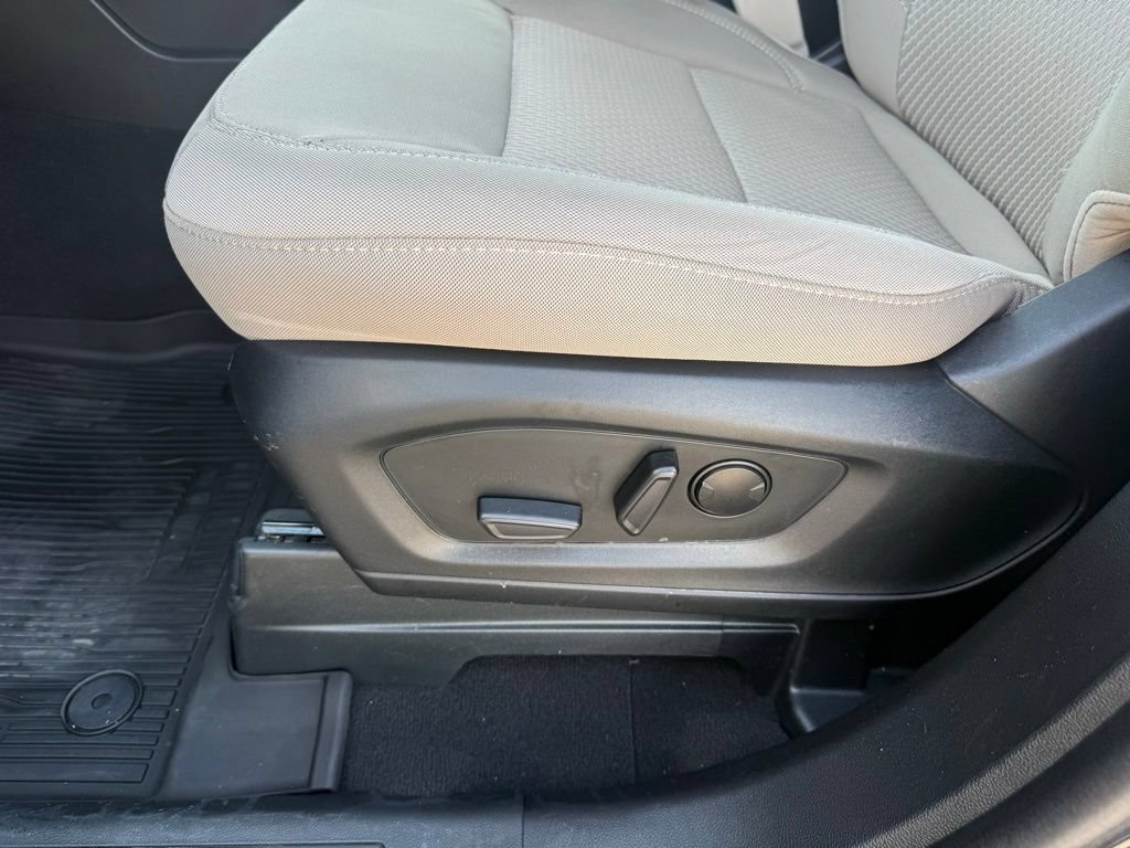 Used 2023 Ford Explorer XLT RWD image 11