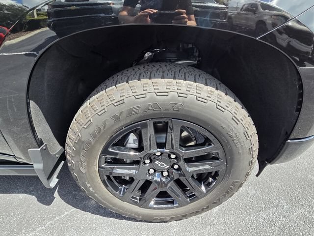 Certified 2026 Chevrolet Silverado 1500 High Country w/ Midnight Edition AWD/4WD image 8