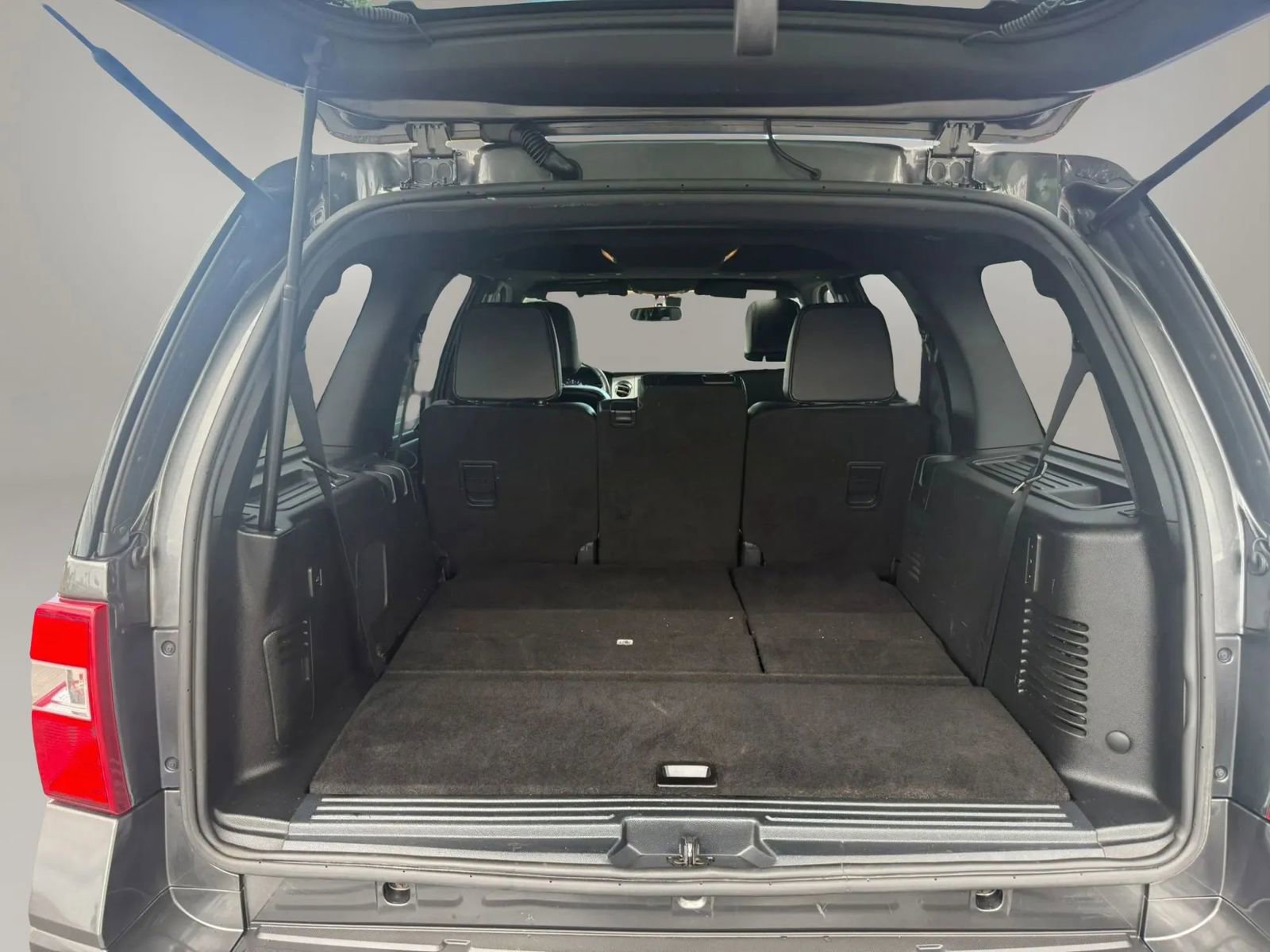 Used 2017 Ford Expedition Limited w/ Equipment Group 301A AWD/4WD image 45