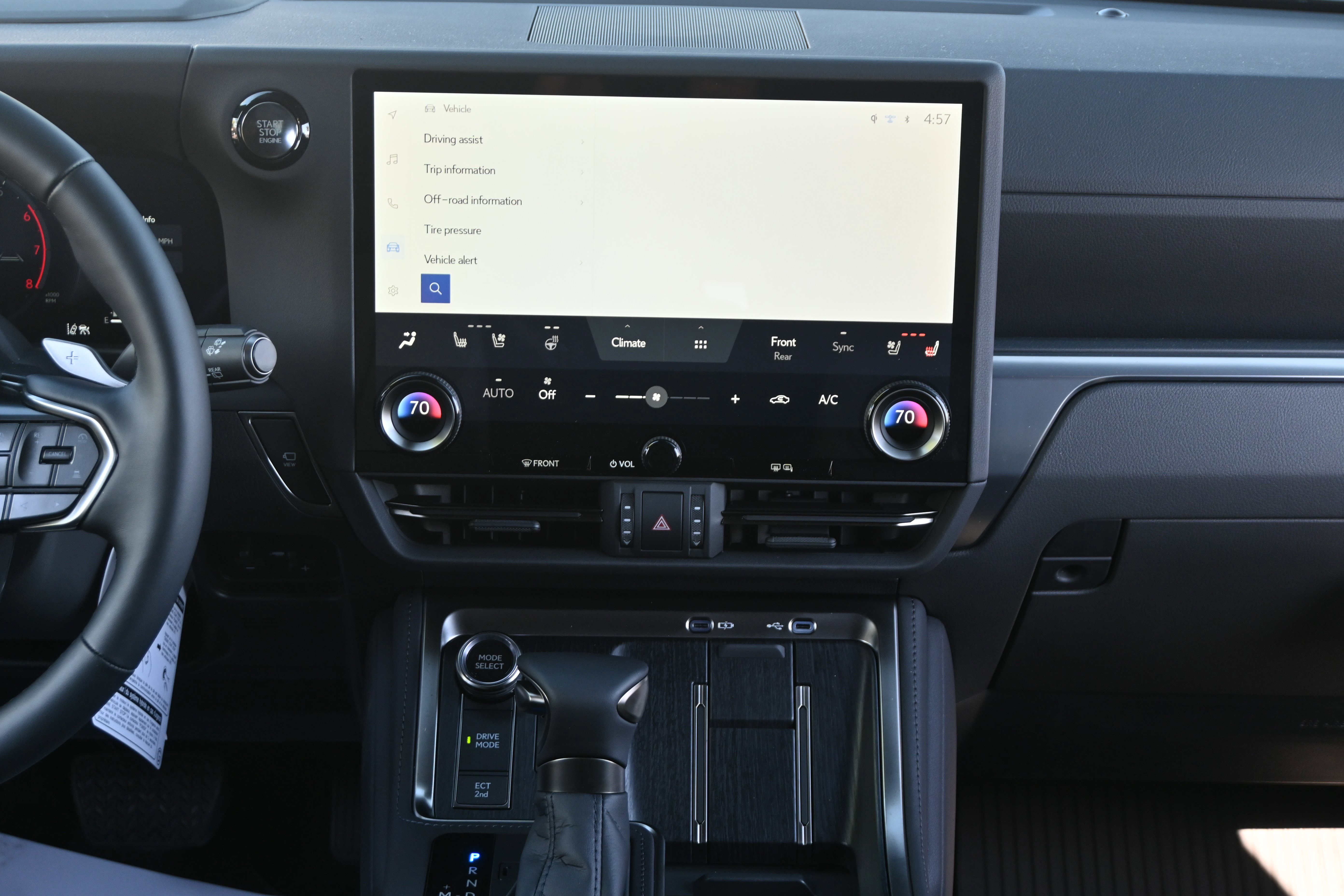 Used 2026 Lexus GX 550 w/ Accessory Package (2T) AWD/4WD image 30
