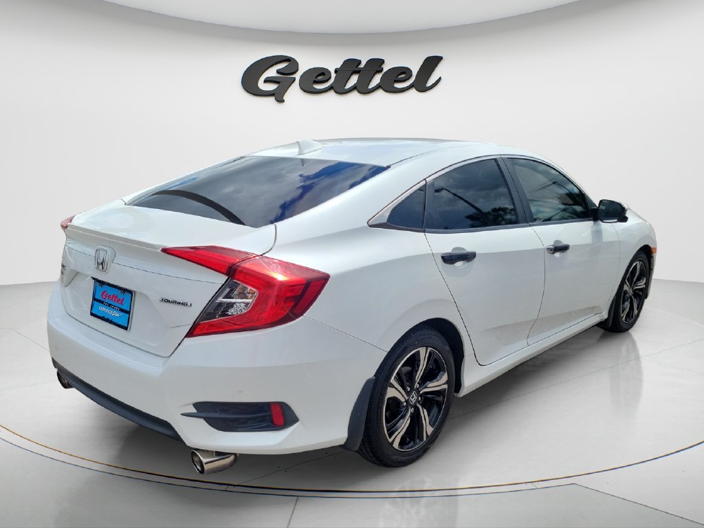 Used 2018 Honda Civic Touring image 5