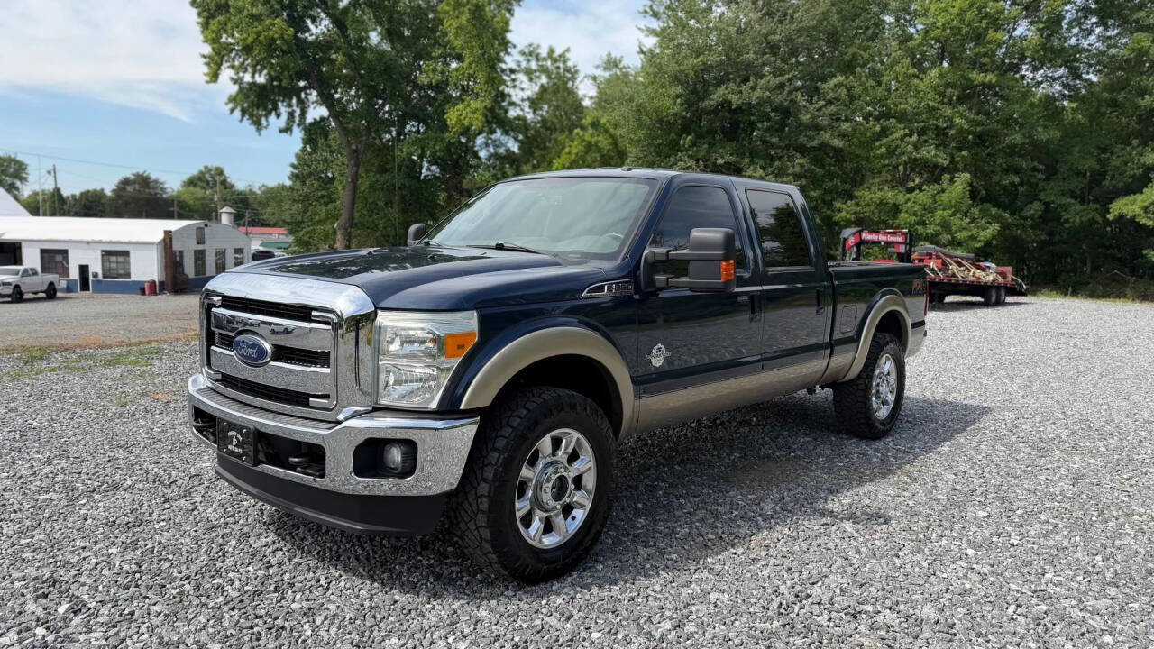 Used 2014 Ford F250 Lariat w/ Lariat Interior Package AWD/4WD image 3