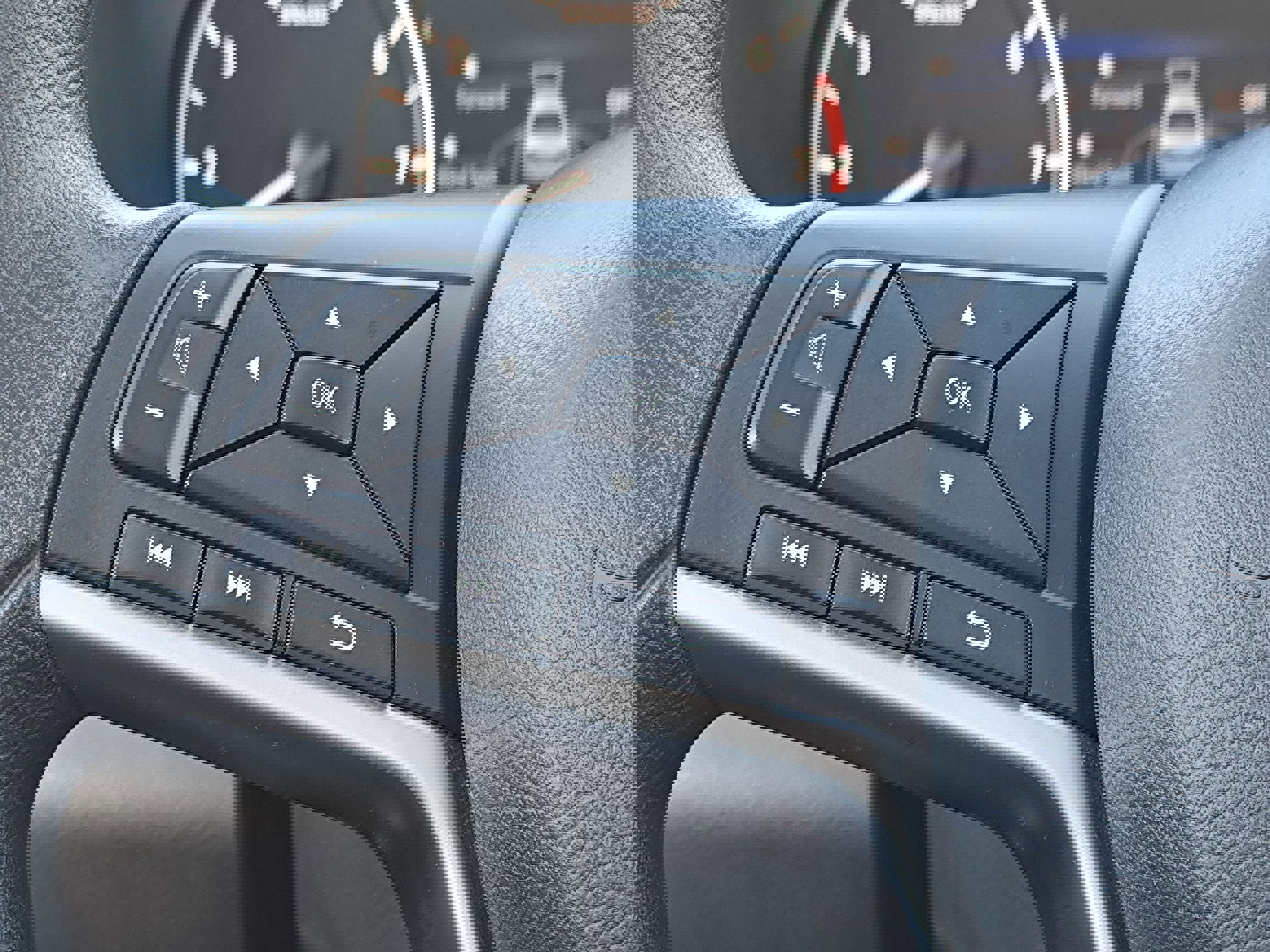 Used 2024 Nissan Altima 2.5 SV image 16