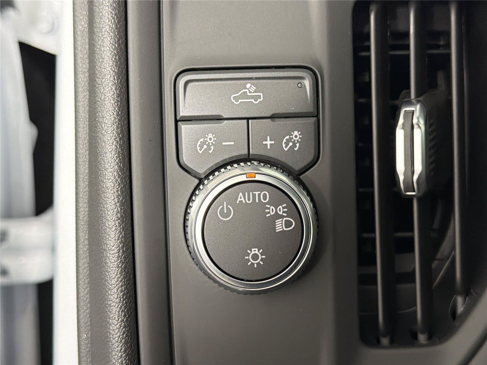 New 2026 GMC Sierra 1500 Pro RWD image 17