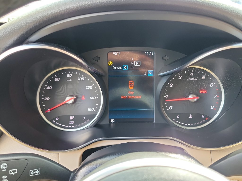 Used 2021 Mercedes-Benz GLC 300 w/ Premium Package image 13