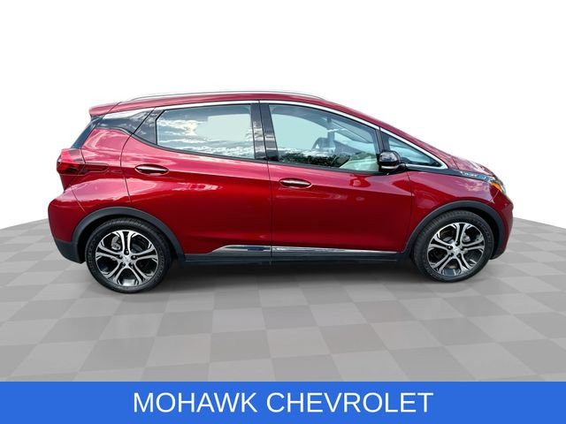 Used 2017 Chevrolet Bolt Premier w/ Driver Confidence II Package FWD image 9